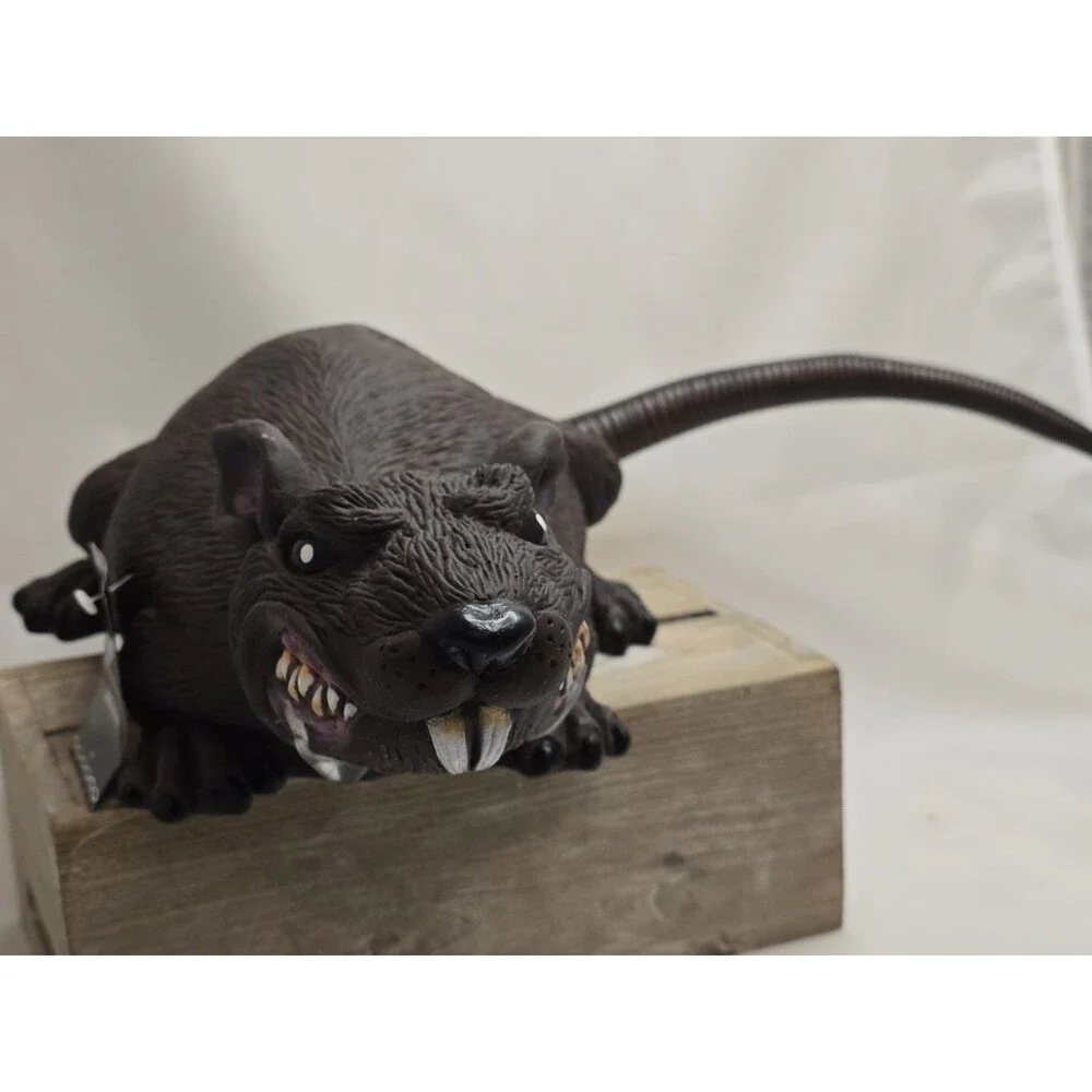NEW Spooky Extra Large Ashland Halloween Ferocious Rat Prop Scary Haunted House